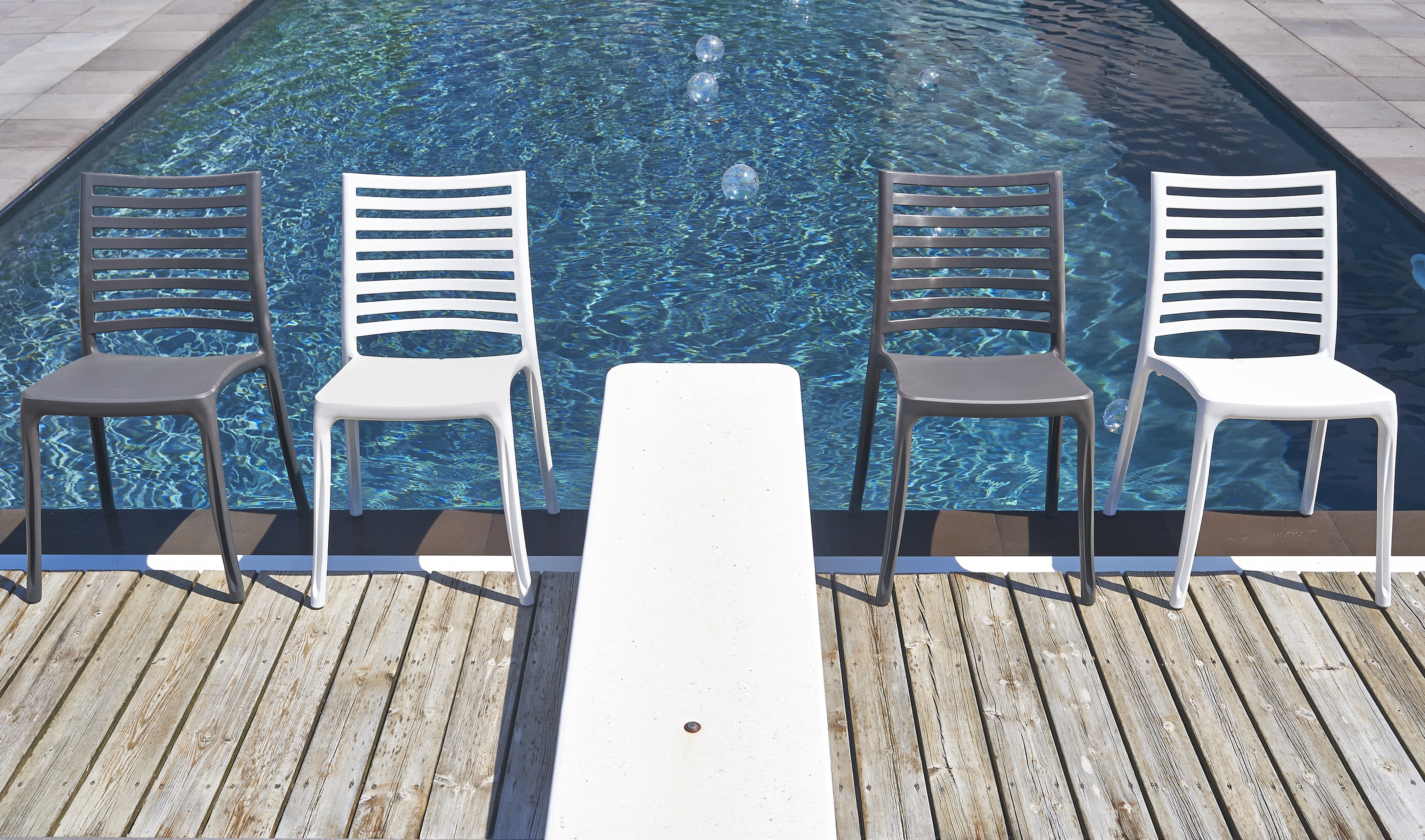 Chaises de jardin en résine